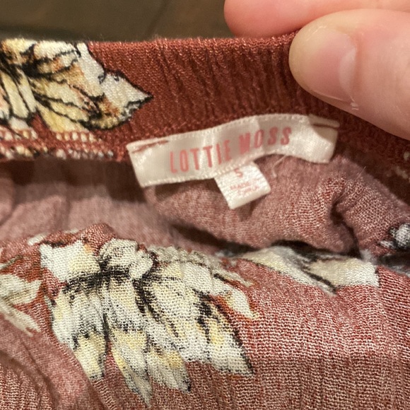 Super cute pacsun romper: size small - Picture 3 of 3